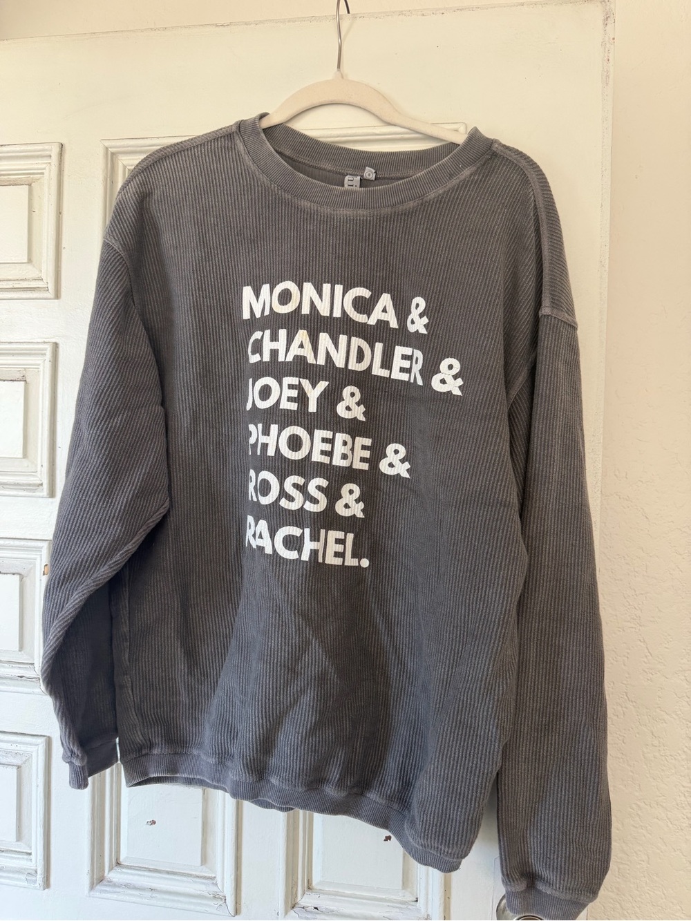 Gray Crewneck Sweatshirt with White Friends Names Print. Size small
